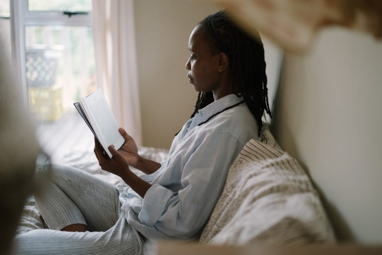 Seven Scientific Benefits of Reading Printed Books
